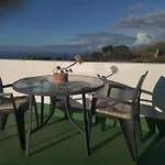 2faros Apartment *